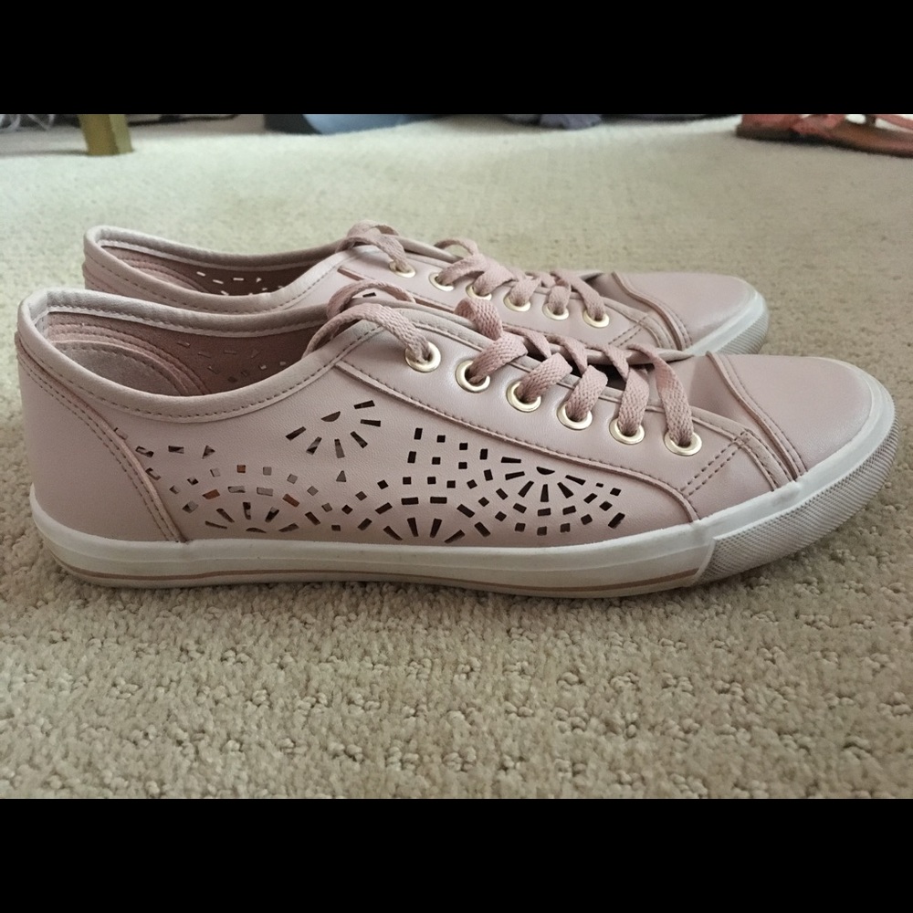 Restricted™ crotchet fashion sneakers